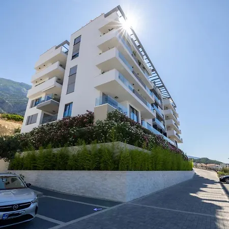 Mari Deluxe Apartament